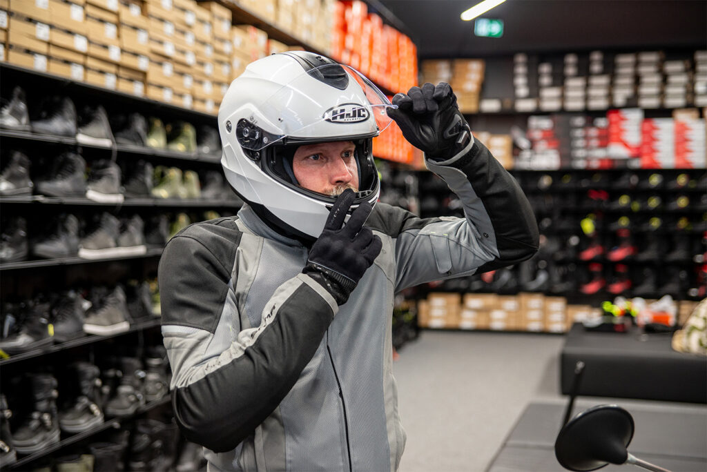 kask hjc c91n na moto 125