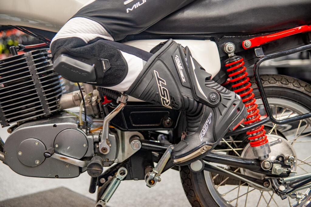 buty na motocykl sportowy