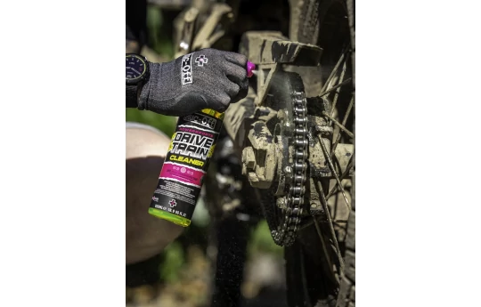 Środek MUC-OFF POWERSPORTS DRIVETRAIN CLEANER 0,5L