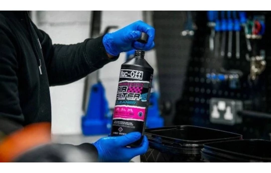 Środek do czyszczenia filtrów powietrza MUC-OFF 1L