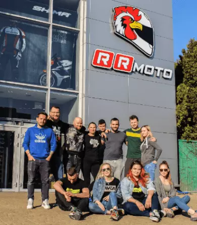 Zespół warszawskiego sklepu RRmoto - Największy sklep motocyklowy
