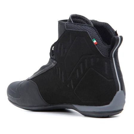 Buty krótkie TCX RO4D WP BLACK czarny