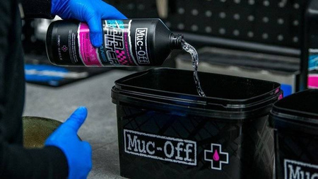 Środek do czyszczenia filtrów powietrza MUC-OFF 1L