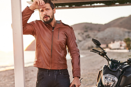 Kurtka skórzana SHIMA HUNTER+ 2.0 LIGHT BROWN brązowy