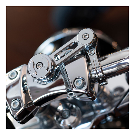 Uchwyt do mocowania SP CONNECT MOTO MOUNT PRO NA KIEROWNICĘ CHROME srebrny