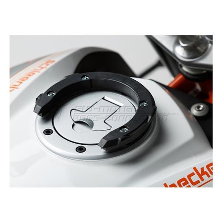 Mocowanie TANK RING SW MOTECH EVO KTM DUKE 390 (13-16) BLACK czarny