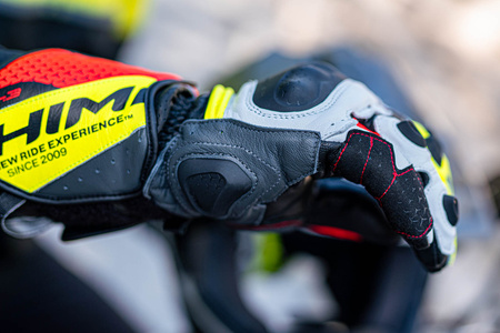 Rękawice sportowe SHIMA ST-3 MEN FLUO czarny czerwony biały żółty fluo