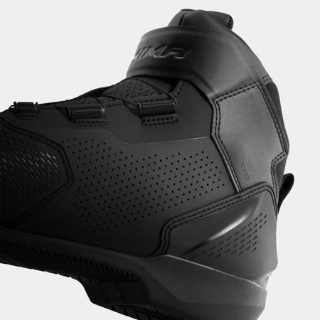 Buty krótkie damskie SHIMA ENZO AIR LADY BLACK/BLACK czarny