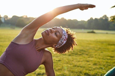 Opaska BUFF COOLNET UV+ TAPERED HEADBAND AZIR MULTI