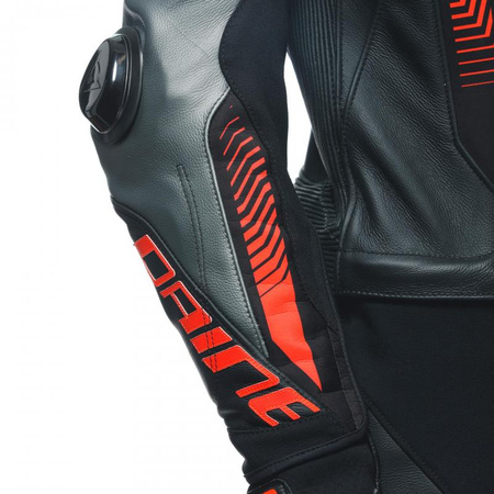 Kombinezon dwuczęściowy DAINESE LAGUNA SECA 5 BLACK/FLO RED czarny czerwony fluo