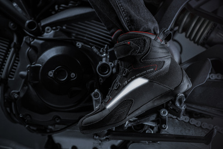 Buty motocyklowe krótkie miejskie Shima Exo Vented czarny-czerwony