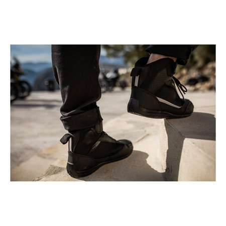 Buty krótkie SECA TRAFFIC II BLACK czarny