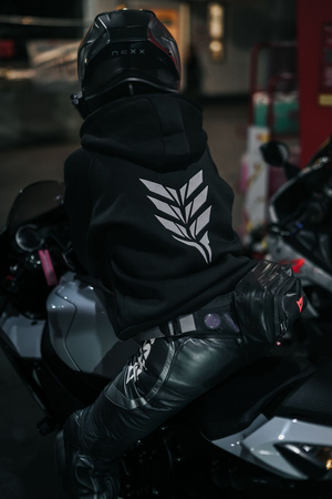 Bluza z motorem REBELRUSH NIGHTGLOW BLUEPRINT czarny