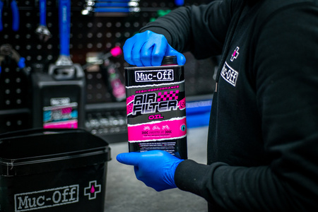 Olej do filtrów powietrza MUC-OFF 1L