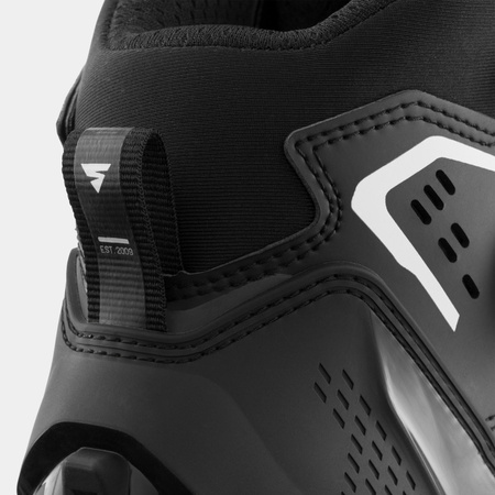Buty krótkie SHIMA ENZO AIR BLACK/WHITE czarny biały